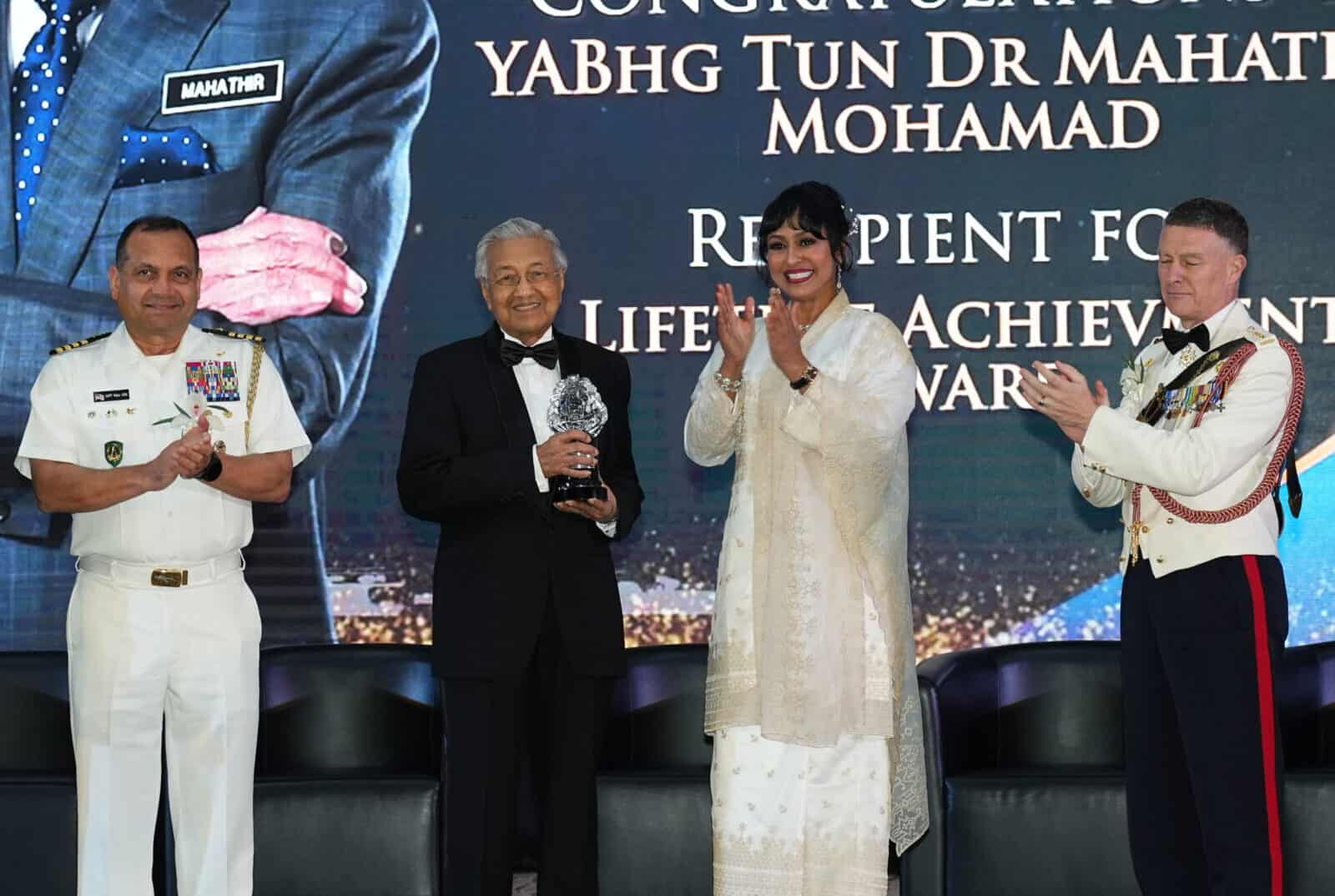 YABhg Tun Dr Mahathir Mohamad